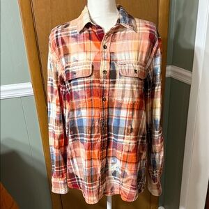 Old Navy Vintage Flannel Shirt - Red and Orange size M